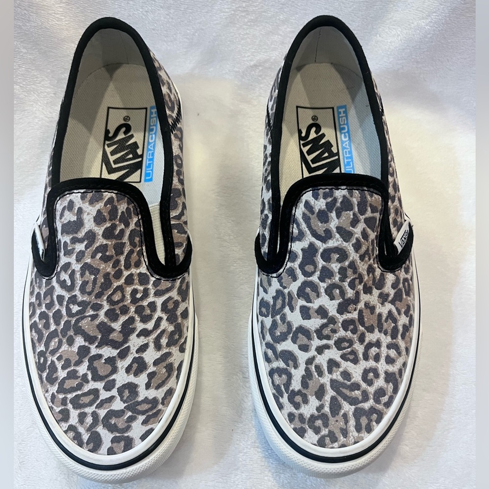 Vans Ultracush Leopard Girls 3.5 NEW